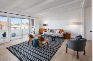 Photo #1: 6199360 Listing