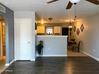 Photo #4: 6199508 Listing