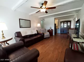 Photo #3: 6199609 Listing