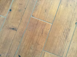 Photo #6: 6199609 Listing