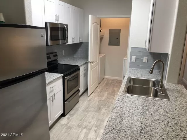 MLS: 6199624 Condo For Sale