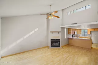 Photo #5: 6199656 Listing