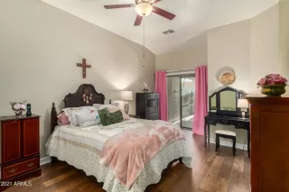 Photo #5: 6199680 Listing 