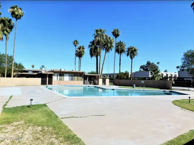 MLS: 6199765 Condo For Sale