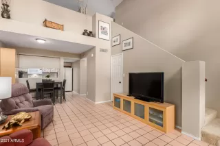 Photo #2: 6199782 Listing