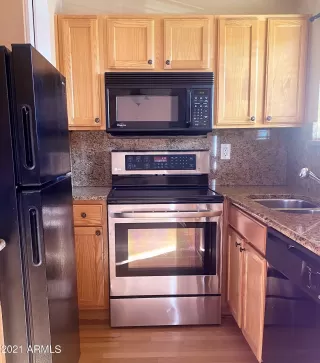 Photo #1: 6199872 Listing 