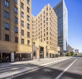 Photo #4: 6199877 Listing