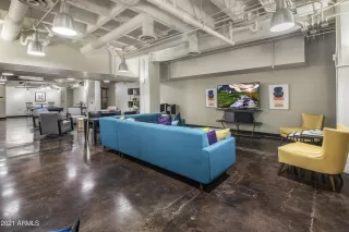 Photo #6: 6199877 Listing