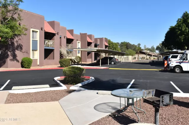 MLS: 6199889 Condo For Sale