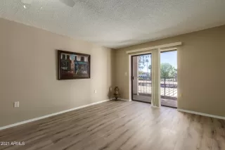 Photo #3: 6199901 Listing