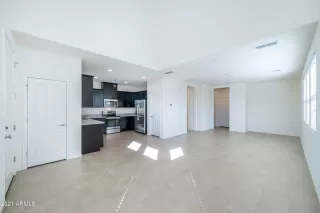 Photo #6: 6199931 Listing