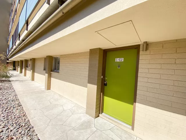 MLS: 6199942 Condo For Sale