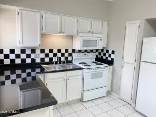 Photo #4: 6199942 Listing 