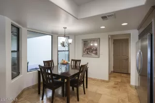 Photo #6: 6199950 Listing 