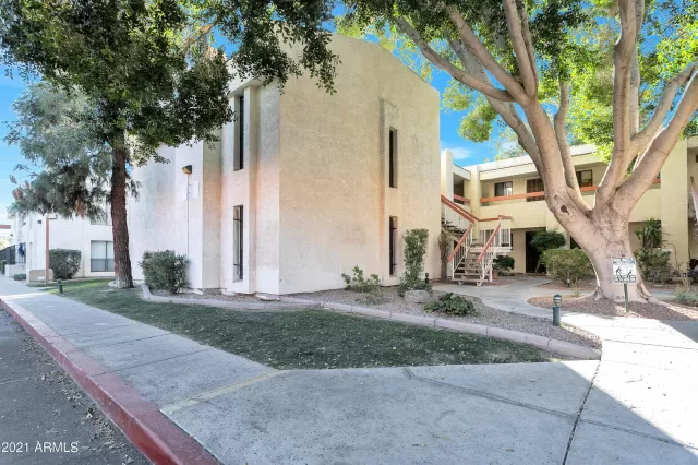 MLS: 6199985 Condo For Sale