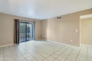 Photo #4: 6199985 Listing