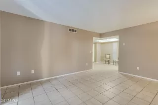 Photo #6: 6199985 Listing