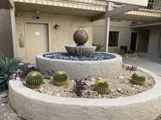 Photo #6: 6200000 Listing