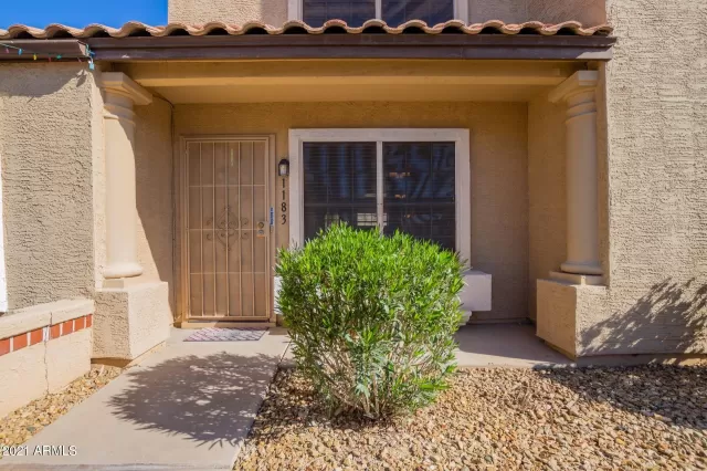 MLS: 6200006 Condo For Sale