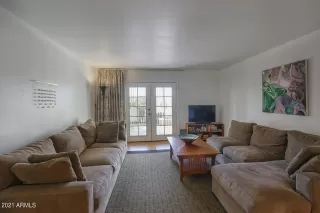Photo #5: 6200057 Listing 