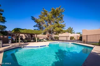 Photo #5: 6200063 Listing