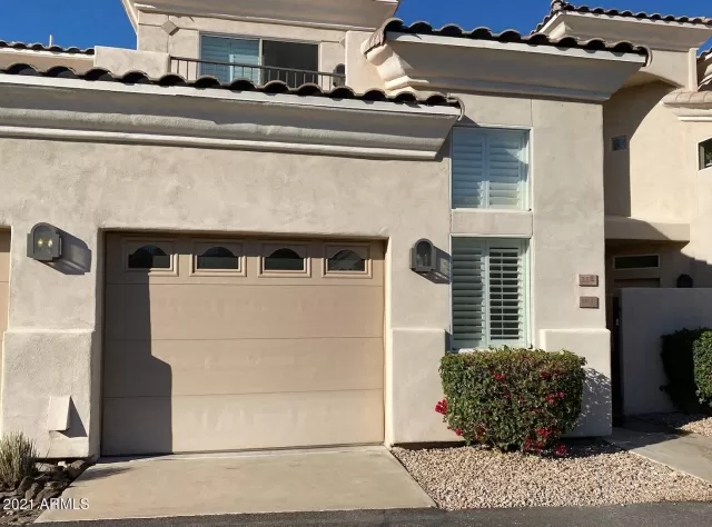 MLS: 6200086 Condo For Sale