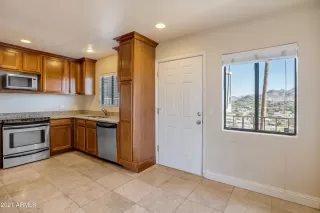 Photo #5: 6200121 Listing