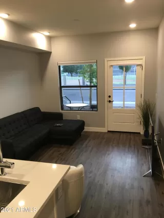 Photo #5: 6200136 Listing