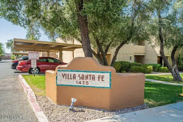 MLS: 6200146 Condo For Sale