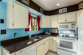 Photo #4: 6200146 Listing