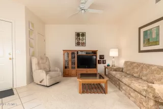 Photo #5: 6200296 Listing