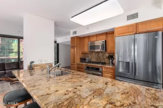 Photo #6: 6200424 Listing