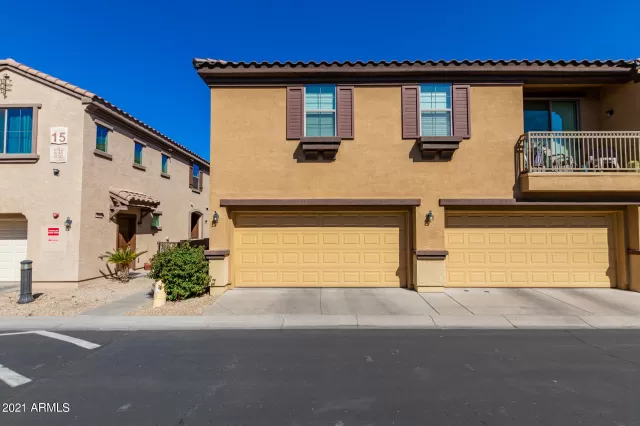 MLS: 6200428 Condo For Sale