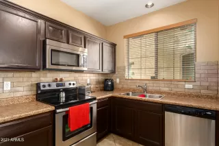 Photo #6: 6200428 Listing 