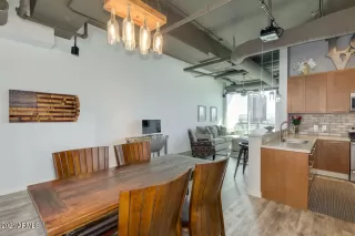 Photo #6: 6200485 Listing 