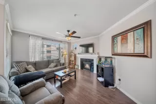 Photo #5: 6200722 Listing