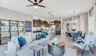 Photo #4: 6200738 Listing