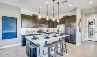 Photo #5: 6200738 Listing