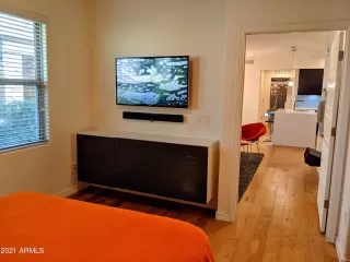 Photo #5: 6200752 Listing 