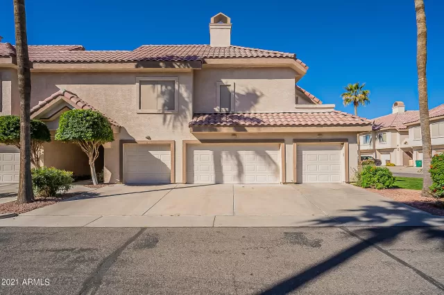 MLS: 6200824 Condo For Sale
