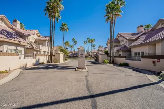 Photo #5: 6200824 Listing