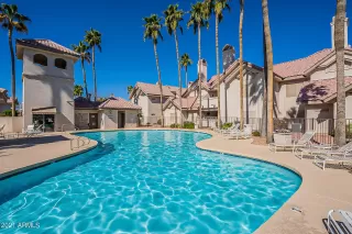 Photo #6: 6200824 Listing