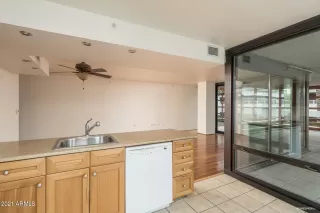 Photo #4: 6200930 Listing