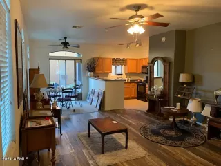 Photo #3: 6200964 Listing