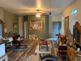 Photo #4: 6200964 Listing