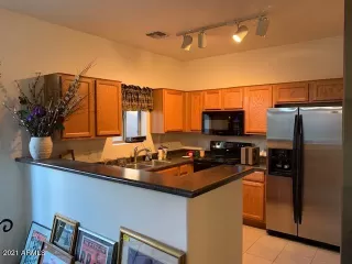 Photo #6: 6200964 Listing