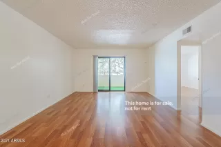 Photo #4: 6201137 Listing