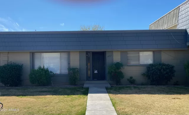 MLS: 6201157 Condo For Sale