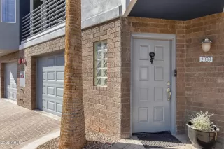 Photo #4: 6201232 Listing