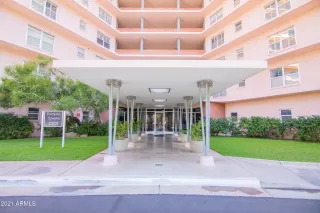 Photo #2: 6201285 Listing